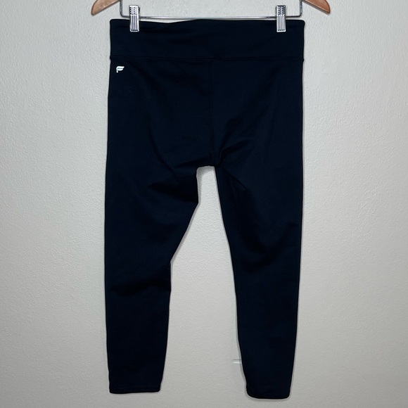 Fabletics Black Salar Capri Leggings - Picture 3 of 4